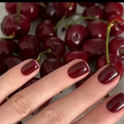 24pcs Burgundy Fake Nails with Free Double Sided Jelly Glue