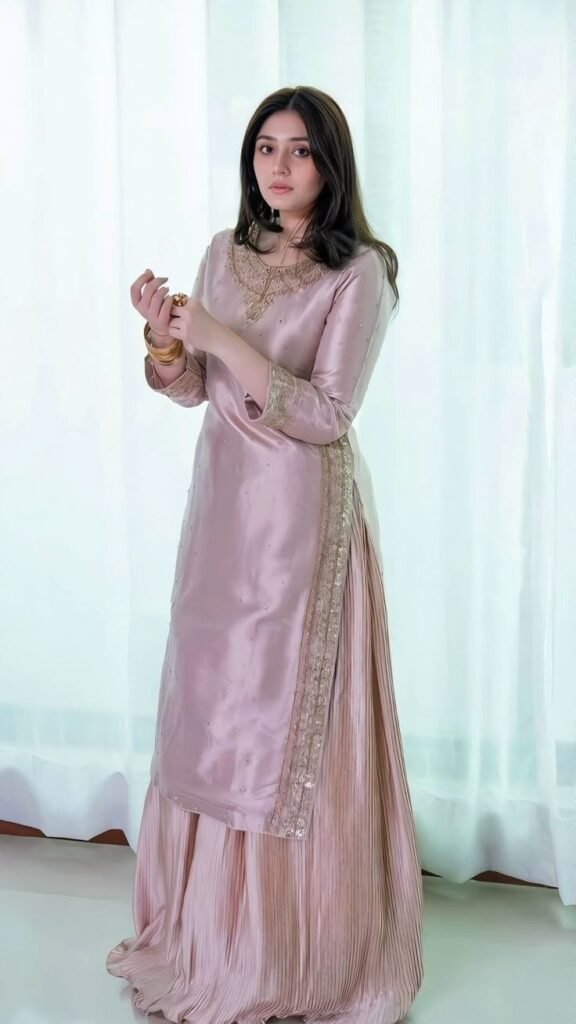 Clothing Brands in Pakistan | Glow Allure Collection